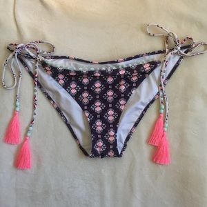 Victoria’s Secret NWOT Teeny Bikini